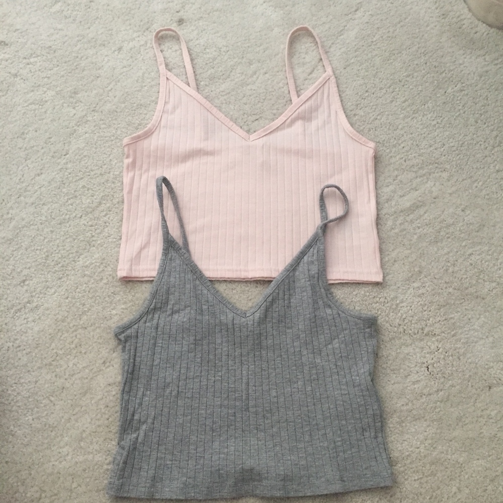 10 PIECES OF CLOTHES - Picture 2 of 8